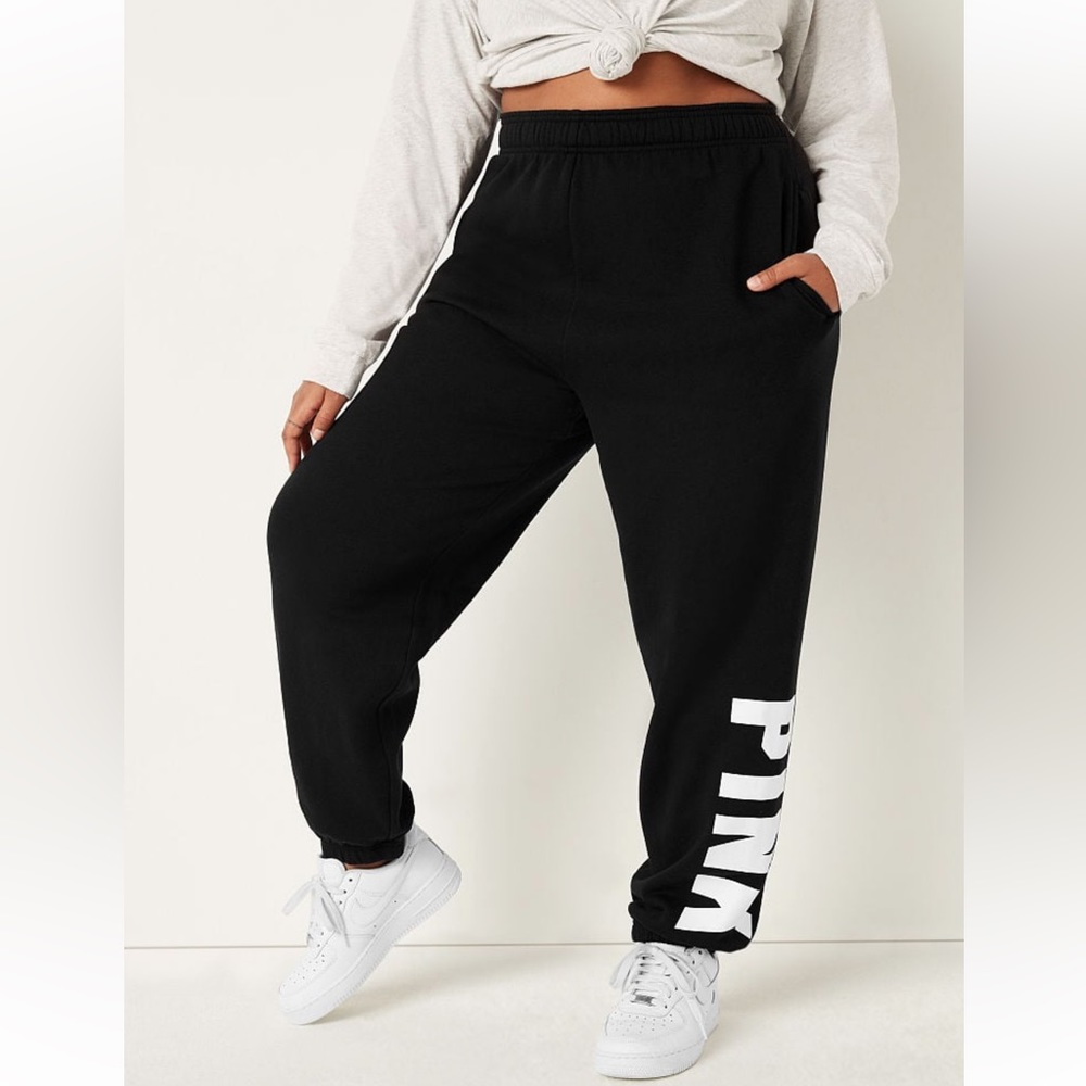NWT Victoria’s Secret PINK Fleece Baggy Campus Sweatpants
